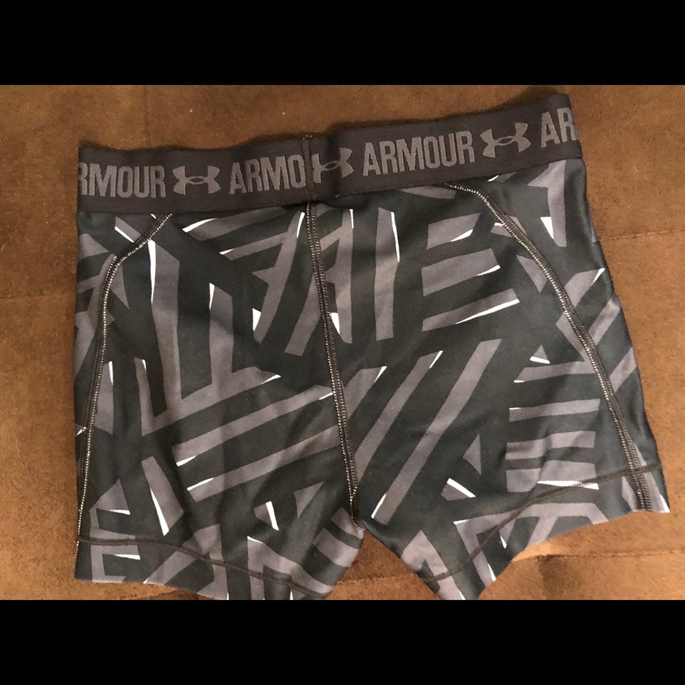 Women’s under Armour spandex